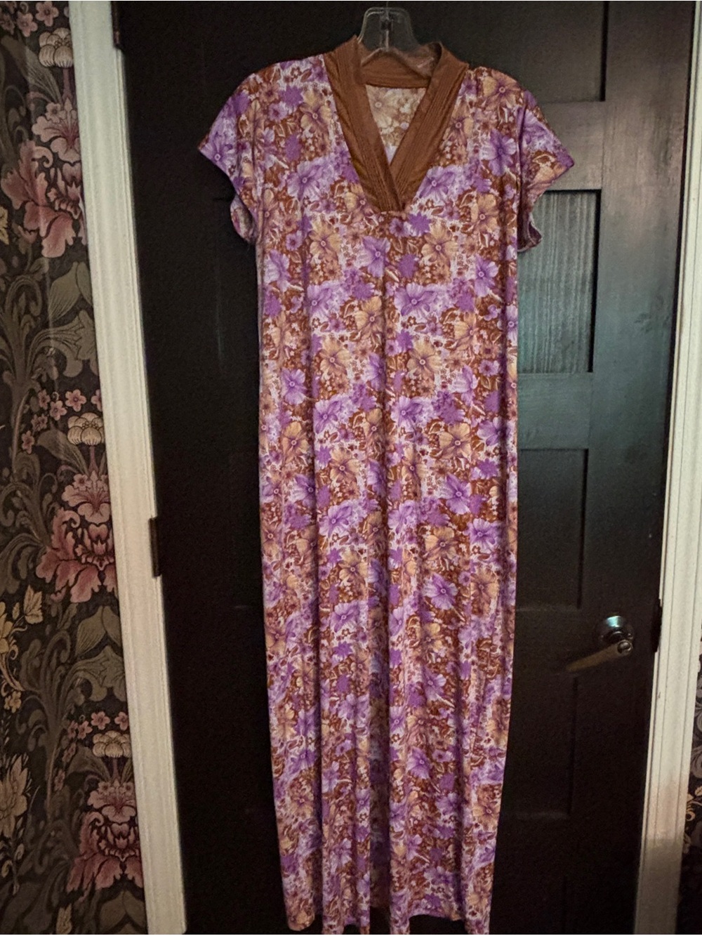 Vintage 70’s handmade nightgown, supercomfy, fits like medium